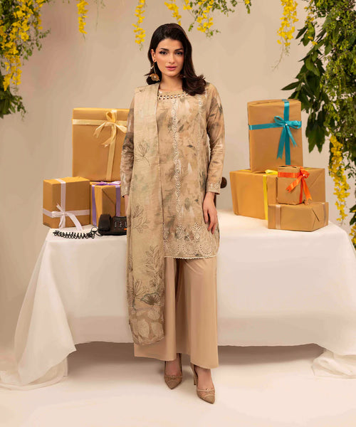 3PC Universal Embroidered Lawn - 270