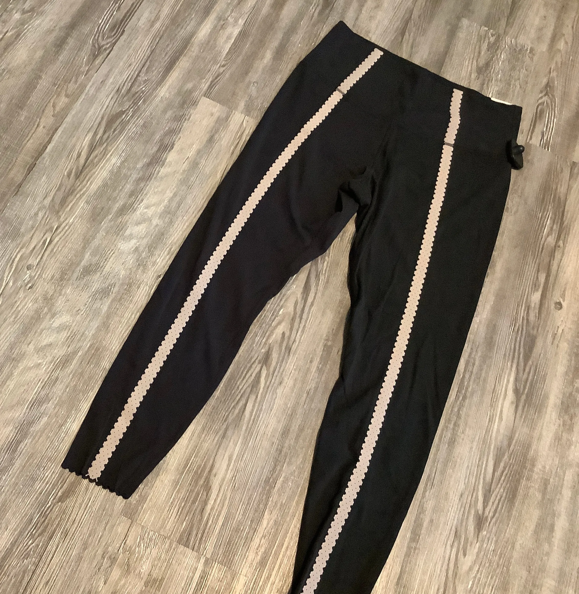 Athletic Leggings By Nike Apparel In Black, Size: L