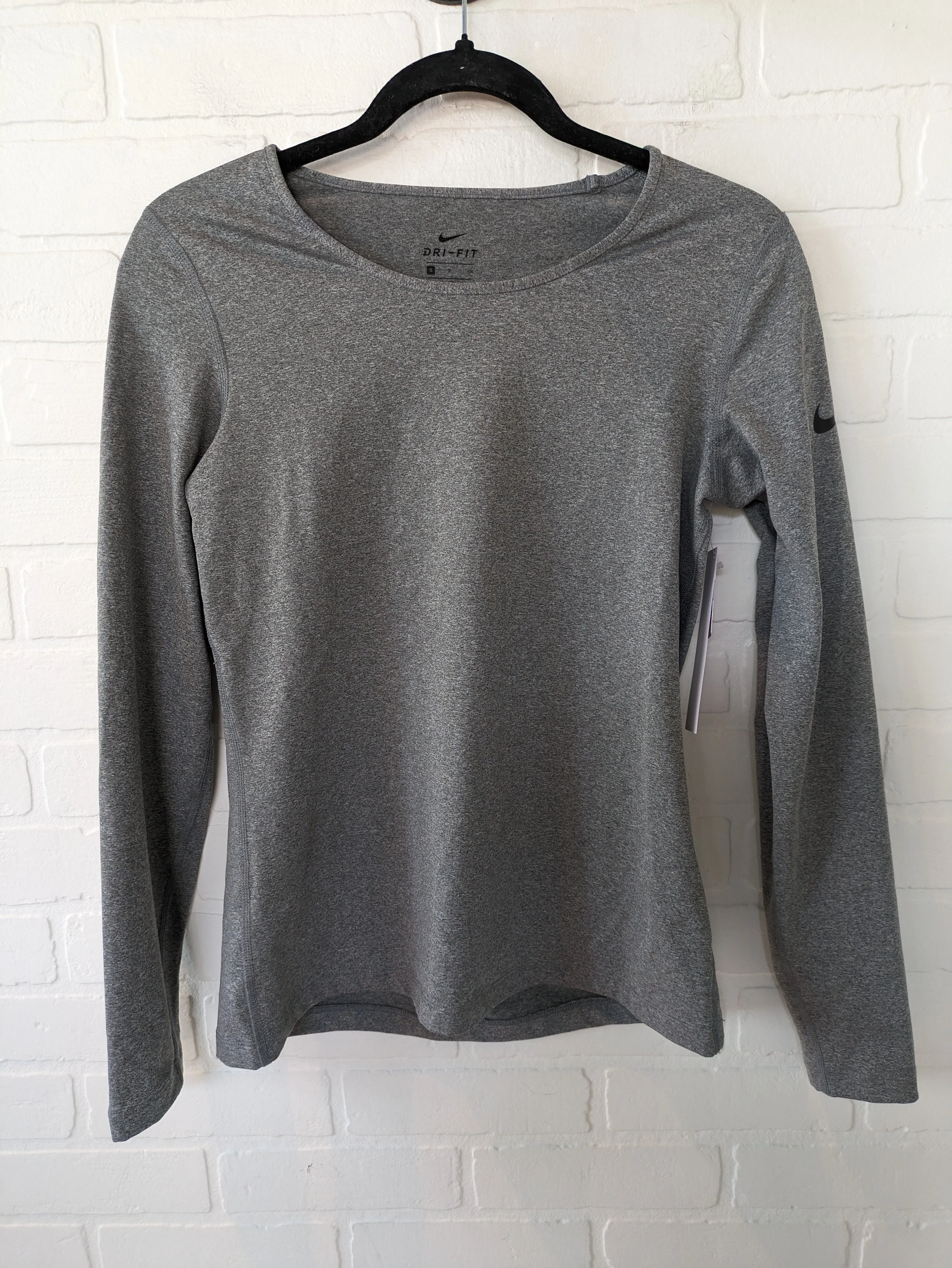 Athletic Top Long Sleeve Crewneck By Nike  Size: S