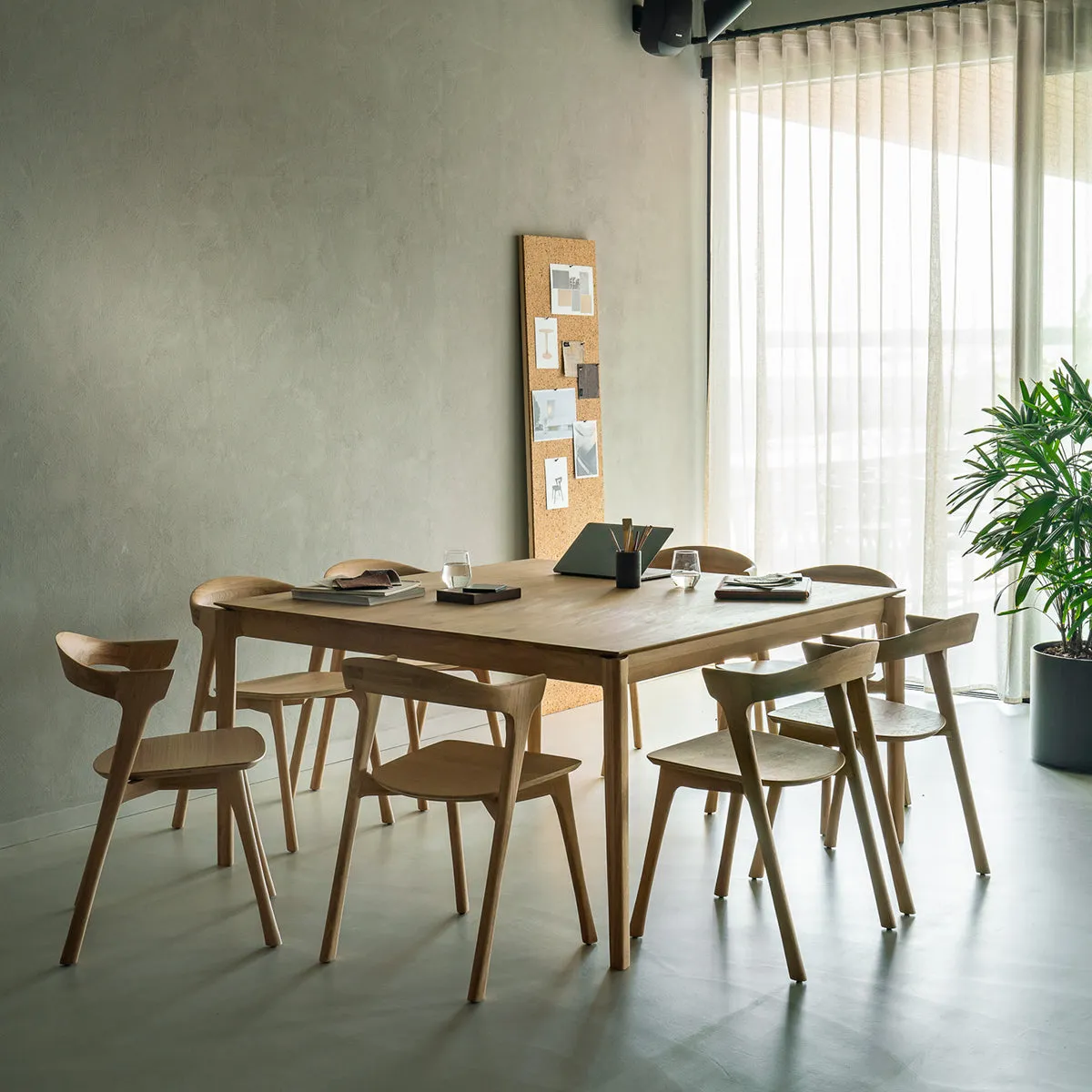 Bok Dining Table (Oak, 145cm)