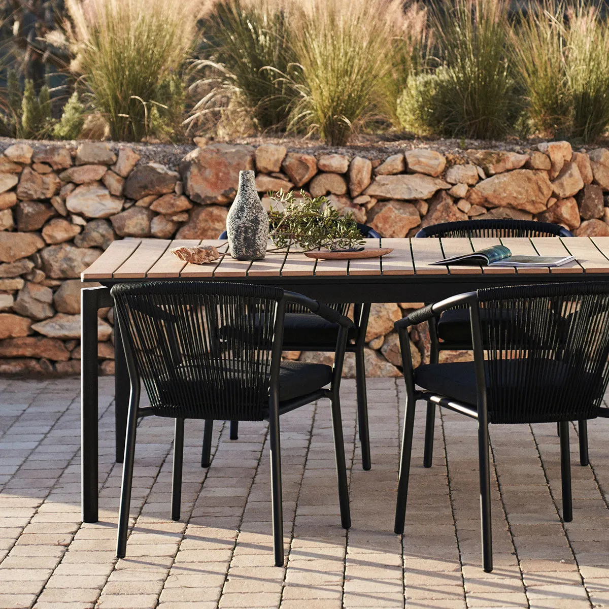 Canyelles Alfresco Extendable Dining Table