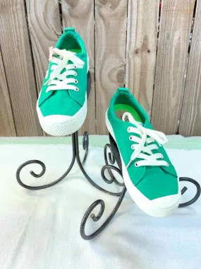 CARIUMA SHOES 6 GREEN/WHT Shoes