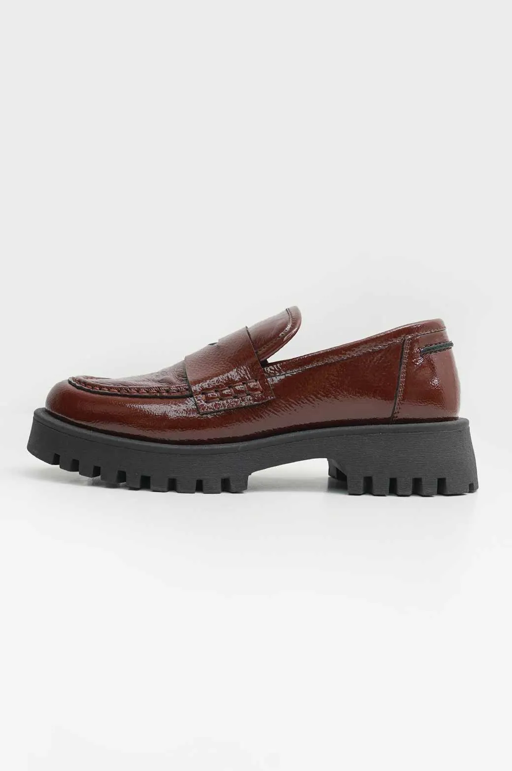 CHUNKY PATENT LOAFERS