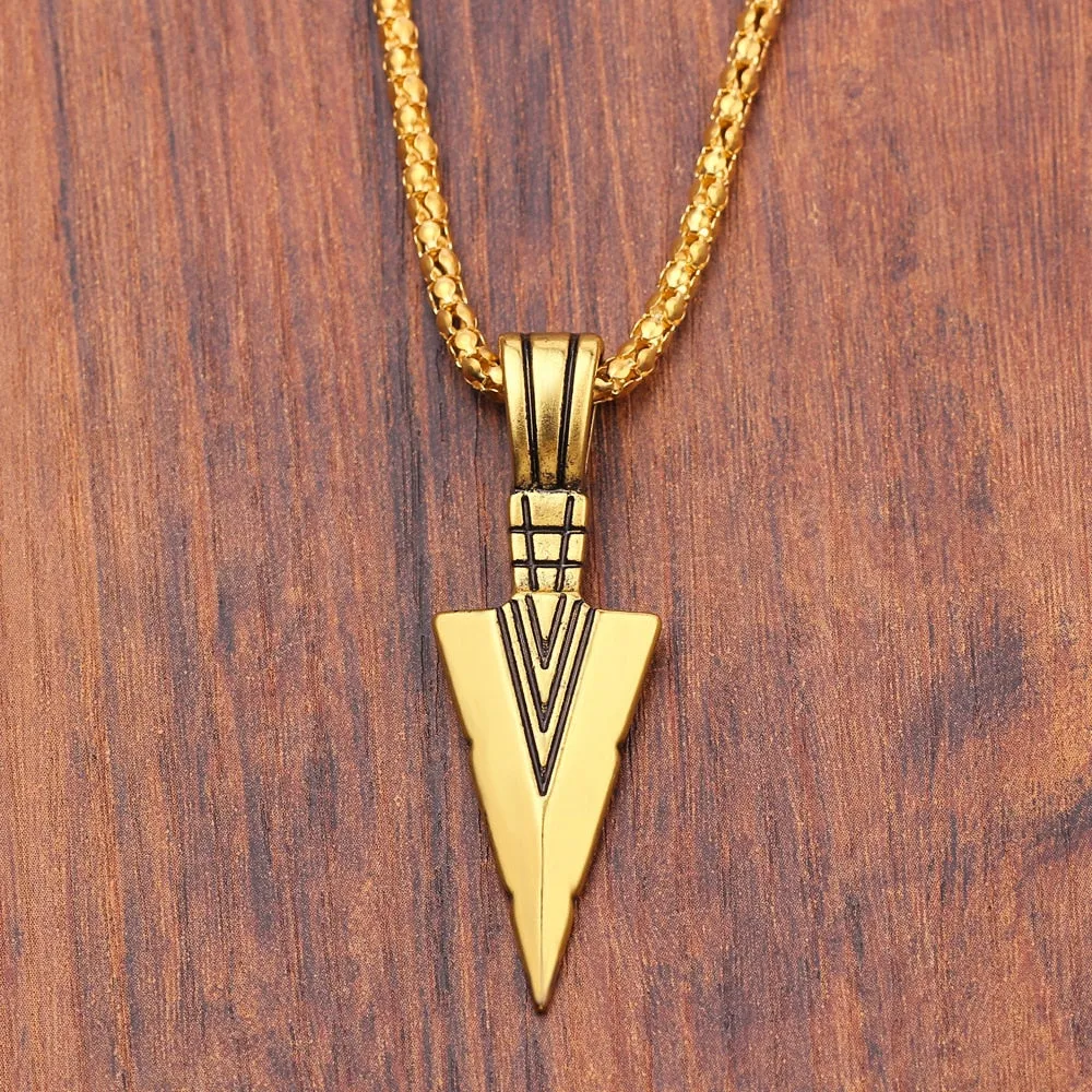 Fashion Arrow Necklace for Men - Black Metal Punk POP Cross Pendant Necklace - A Trendy Simple Fashion Accessory.