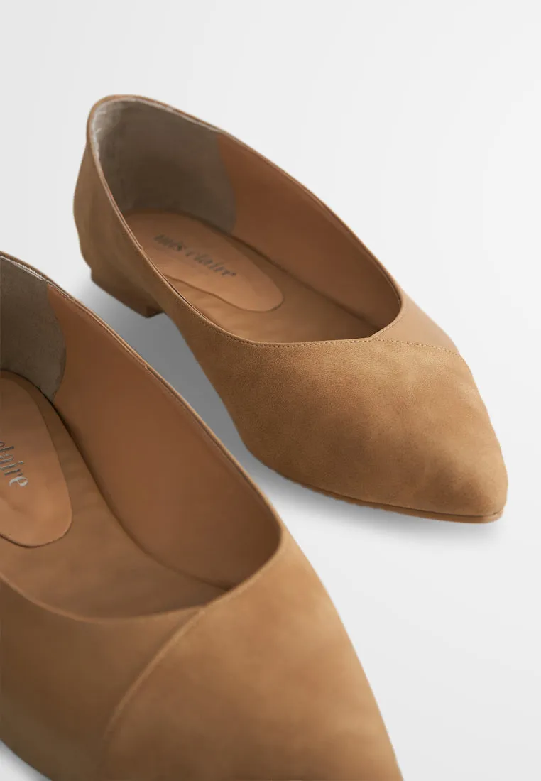 Gabrielle Dual Tone Pointed Flats - Camel