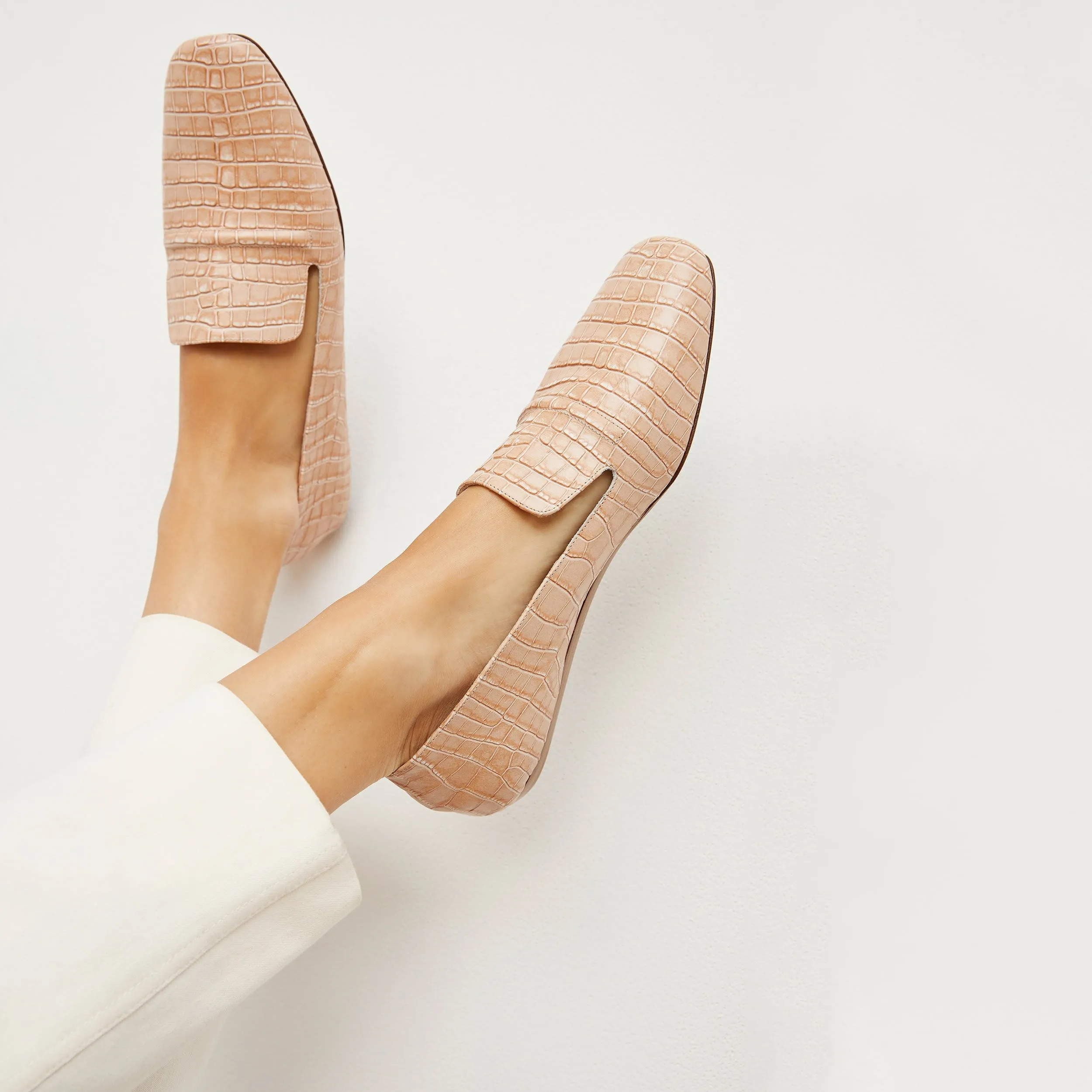 Grace Loafer - Embossed Croc :: Sand