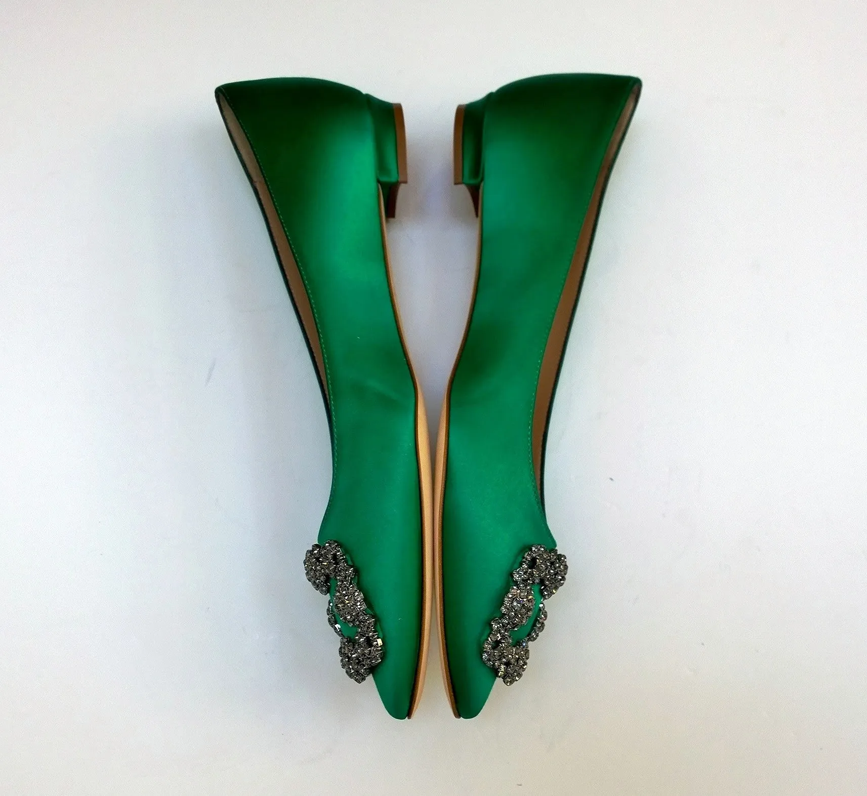 Manolo Blahnik Hangisi Flats in Bright Green Satin Rhinestone Buckle Shoes Strass