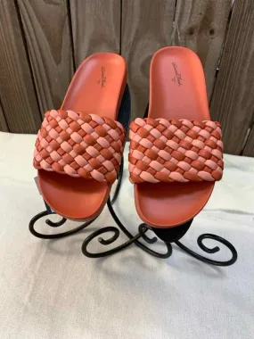 NWT UNIVERSAL THREADS SHOES 6 PUMPKIN SLIDE ON