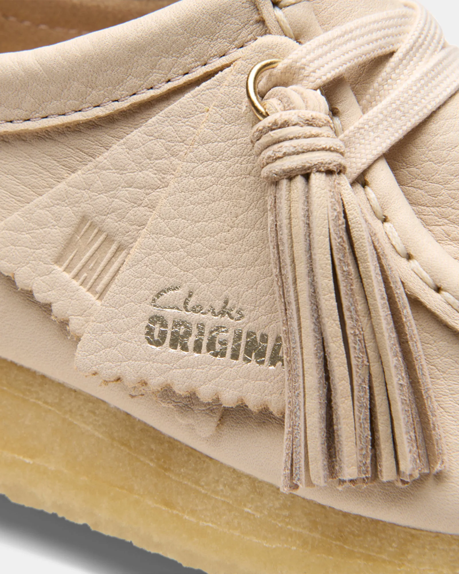 Wallabee. (W) Beige Leather