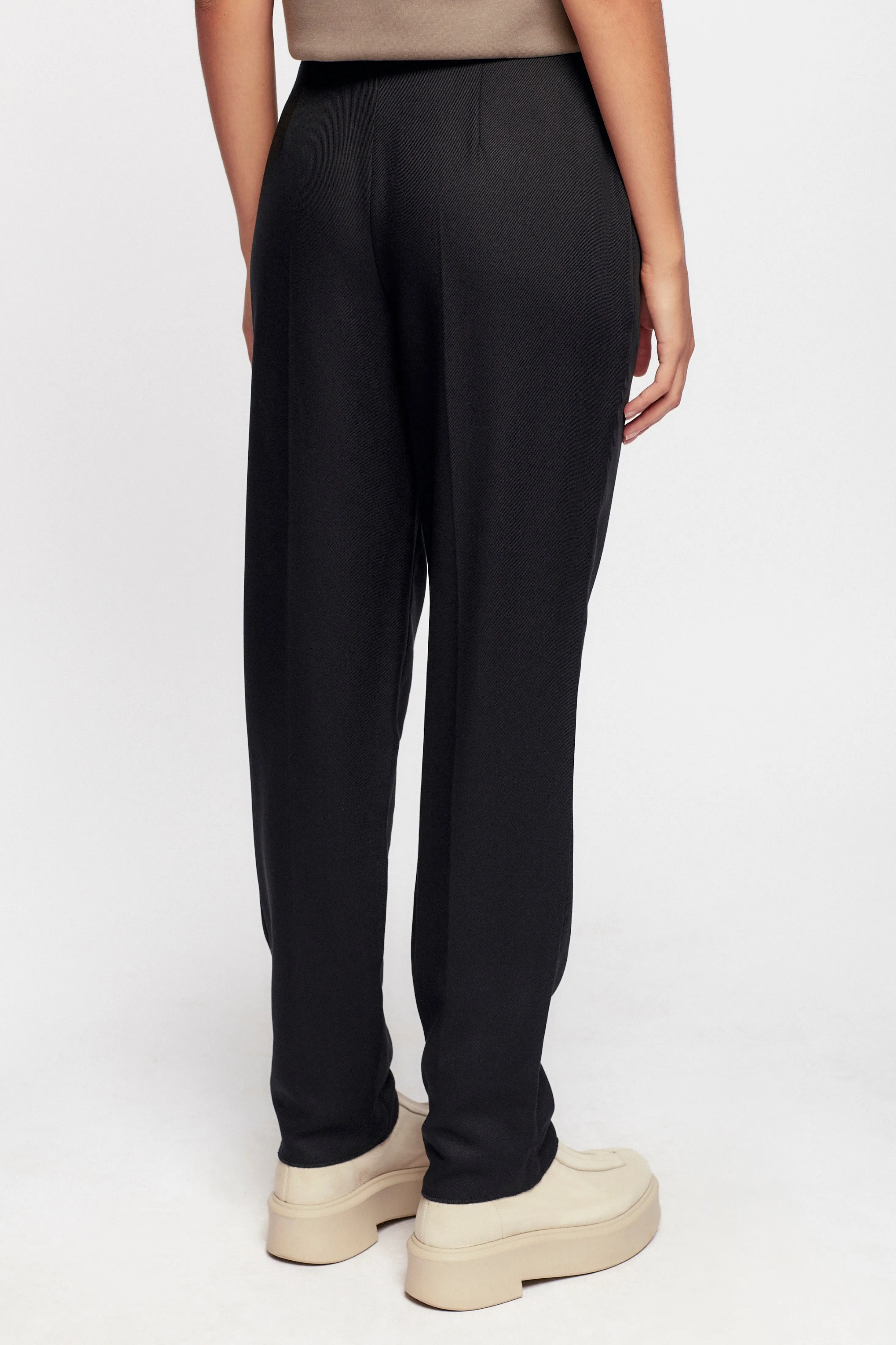 Women's Port Trouser in Black